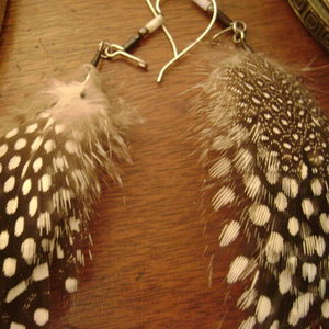 handmade feather earrings is being swapped online for free