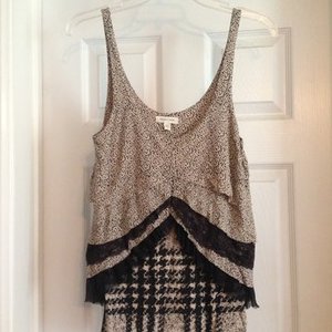 Urban outfitters top small is being swapped online for free