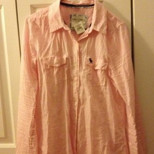 NWT Abercrombie & Fitch Button Down is being swapped online for free