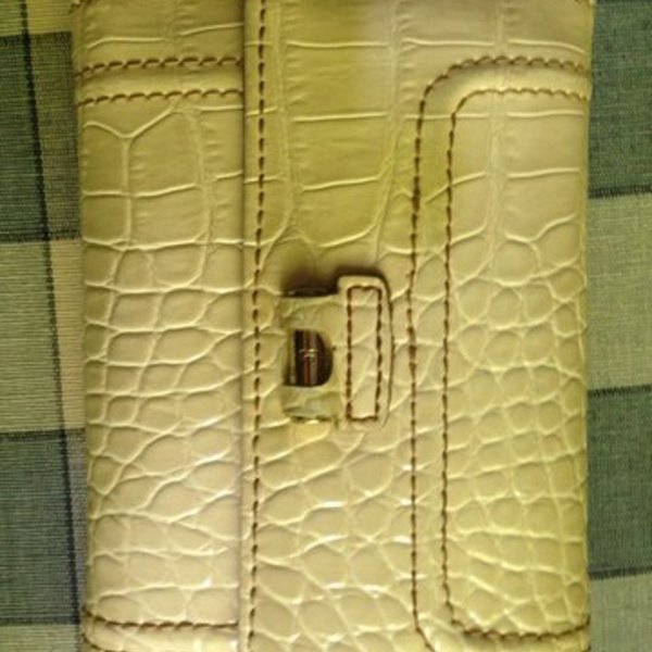 LC Wallet is being swapped online for free