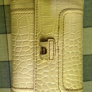 LC Wallet is being swapped online for free