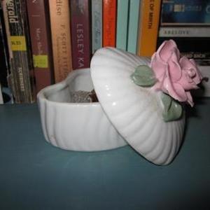 Adorable Heart Dish is being swapped online for free