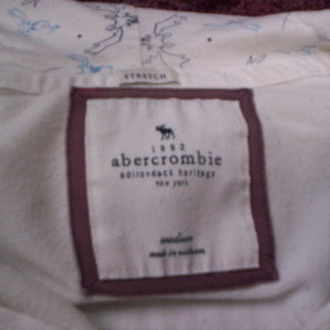 Abercrombie Hoodie [s] is being swapped online for free