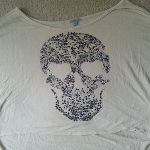 Charlotte Russe sparkle and skull crop top is being swapped online for free