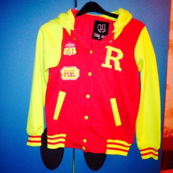 Neon hoody 10/12 uk s/m good cond  is being swapped online for free