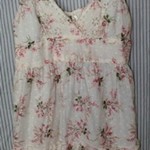 Pretty White Floral Tunic is being swapped online for free
