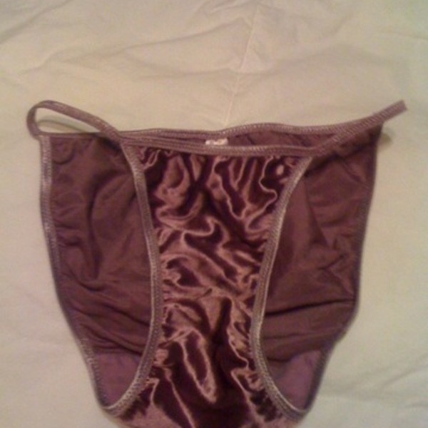 Panties is being swapped online for free