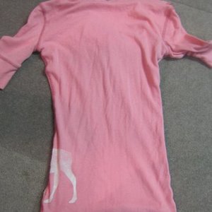 abercrombie hoodie tee is being swapped online for free