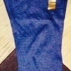 Victoria secrets tracksuit bottoms s/m or 10/12 uk is being swapped online for free