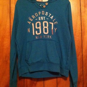 XL Turquoise AERO hoodie  is being swapped online for free