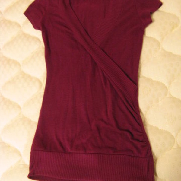 wet seal pink sweater small is being swapped online for free