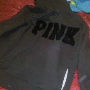 VS pink pullover is being swapped online for free