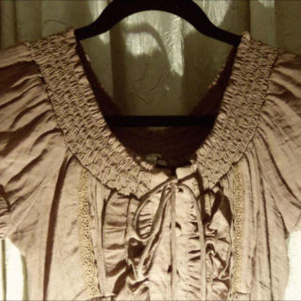 Small Brown Top is being swapped online for free