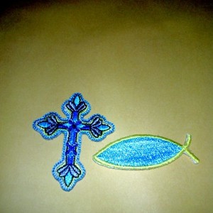 IRON-ON PATCHES LOTS-SEE PICS FOR MANY DIFFERNT KINDS is being swapped online for free