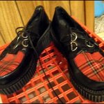 red plaid demonia creepers is being swapped online for free