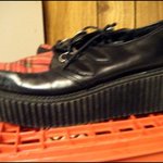 red plaid demonia creepers is being swapped online for free