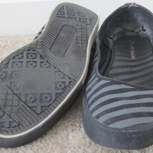 Airwalk flats 6.5 is being swapped online for free