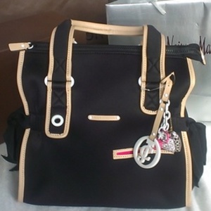 Juicy Couture *Reserved* is being swapped online for free