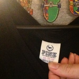 Vs pink top is being swapped online for free