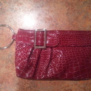 Red clutch purse is being swapped online for free