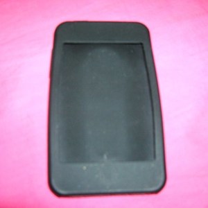 Blk silicone i-Phone/iPod touch case is being swapped online for free