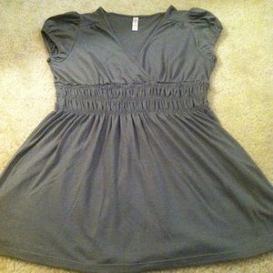 Grey baby doll top is being swapped online for free