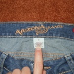Arizona Skinny Jeans size 11 is being swapped online for free