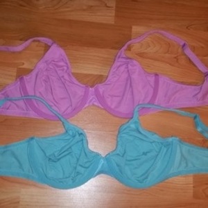 Body by Victoria LOT of 2 Bra's 36C is being swapped online for free
