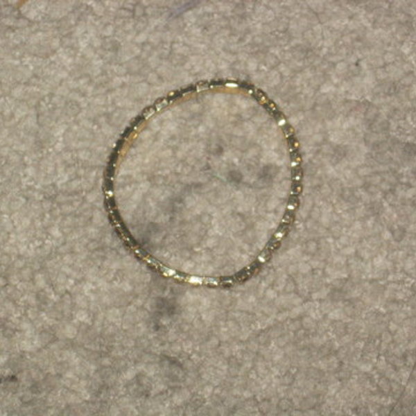 Amber-Colored Rhinestone Bracelet is being swapped online for free