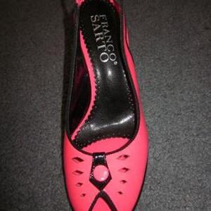 Franco Sarto Pink Heels is being swapped online for free