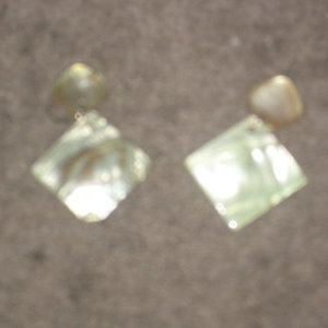 Cute Earrings is being swapped online for free