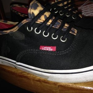 Vans size 6 is being swapped online for free