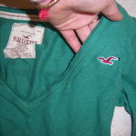 SMALL soft thin fabric HOLLISTER top shirt is being swapped online for free
