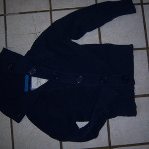 small to medium SWEATER big buttons  is being swapped online for free