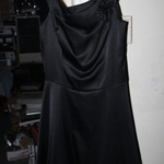 sz 10 black party dress is being swapped online for free