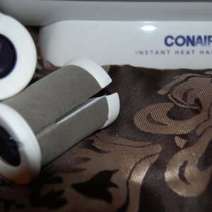 Conair Instant Heat Hair Setter Hot Rollers  is being swapped online for free