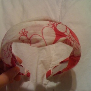 pink flowered headband  is being swapped online for free