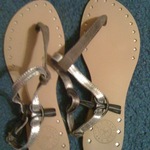 gray sandals  is being swapped online for free