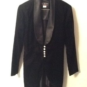 Long Velvet Dinner Jacket is being swapped online for free