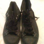 For Kiani (: is being swapped online for free