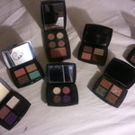 Large Lancome' eyeshadow lot is being swapped online for free