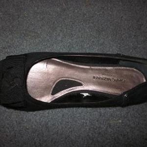 Isaac Mizrahi for Target Black Flats is being swapped online for free