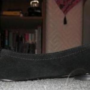 Isaac Mizrahi for Target Black Flats is being swapped online for free