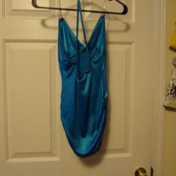 Vizo jewled top M is being swapped online for free