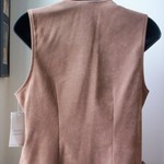 Brown w/Flowers & Vines Vest M is being swapped online for free