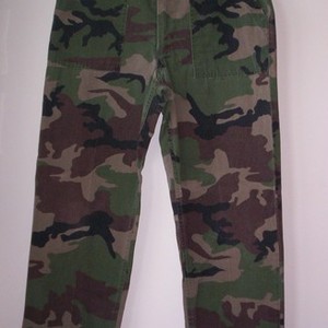 Vintage Camo Utility Pants 36x31 is being swapped online for free