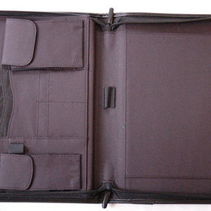 Movie:The Bourne Conspiracy promo file case LEED'S is being swapped online for free