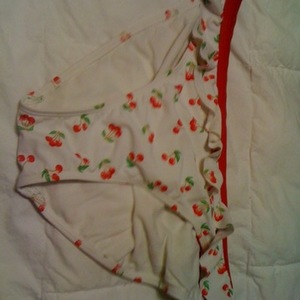 Jessica Simpson Bikini is being swapped online for free