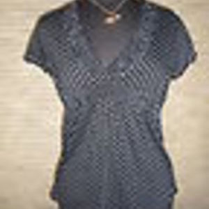 Black & White Polka Dot Top is being swapped online for free