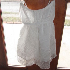 white tank is being swapped online for free